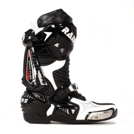 BOTA RAINERS 999 GP CARBONO NEGRO BLANCO